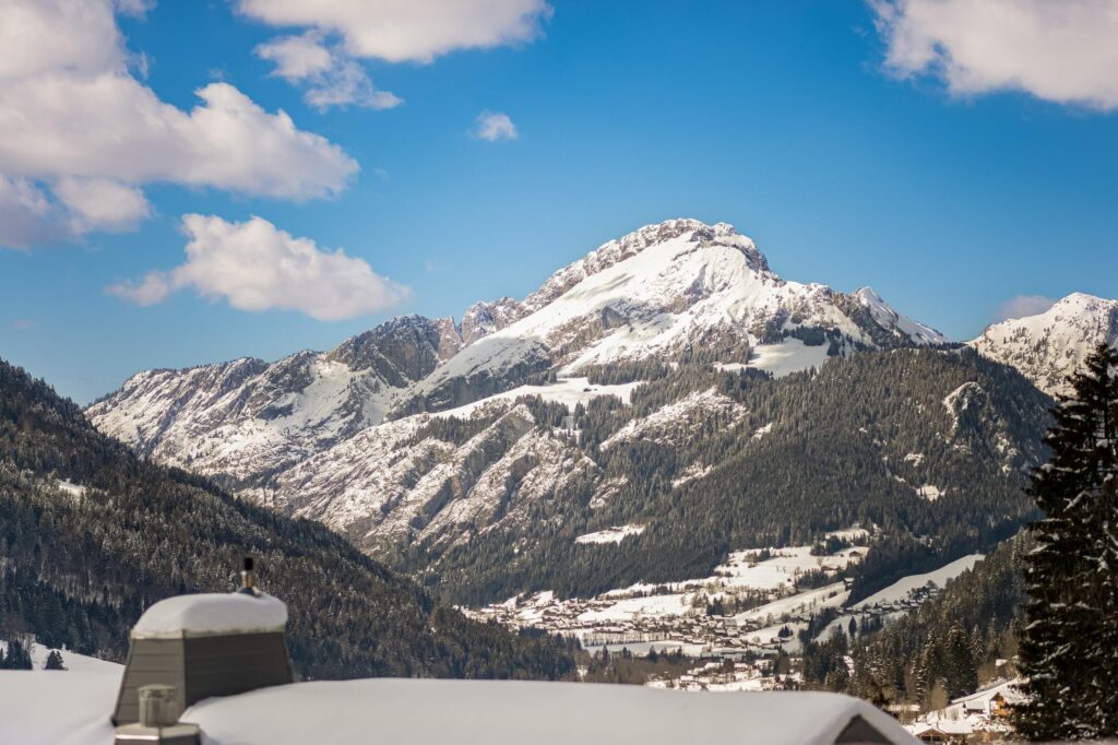 013 013 Châtel