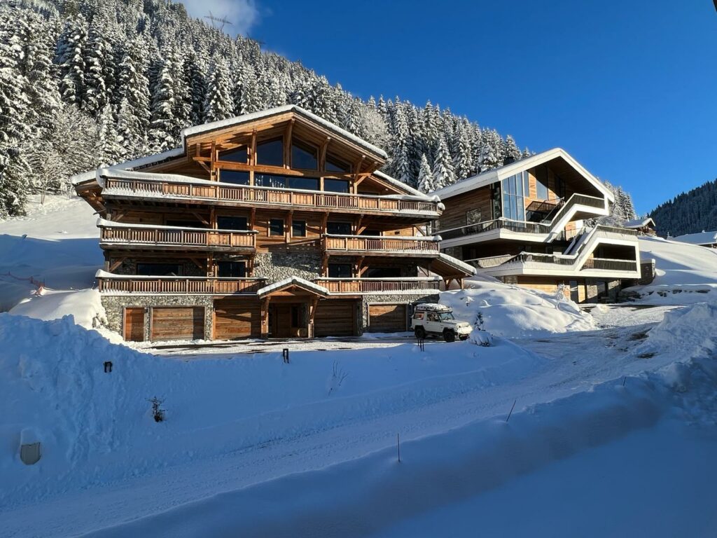 ikaria sous la snow photo Châtel