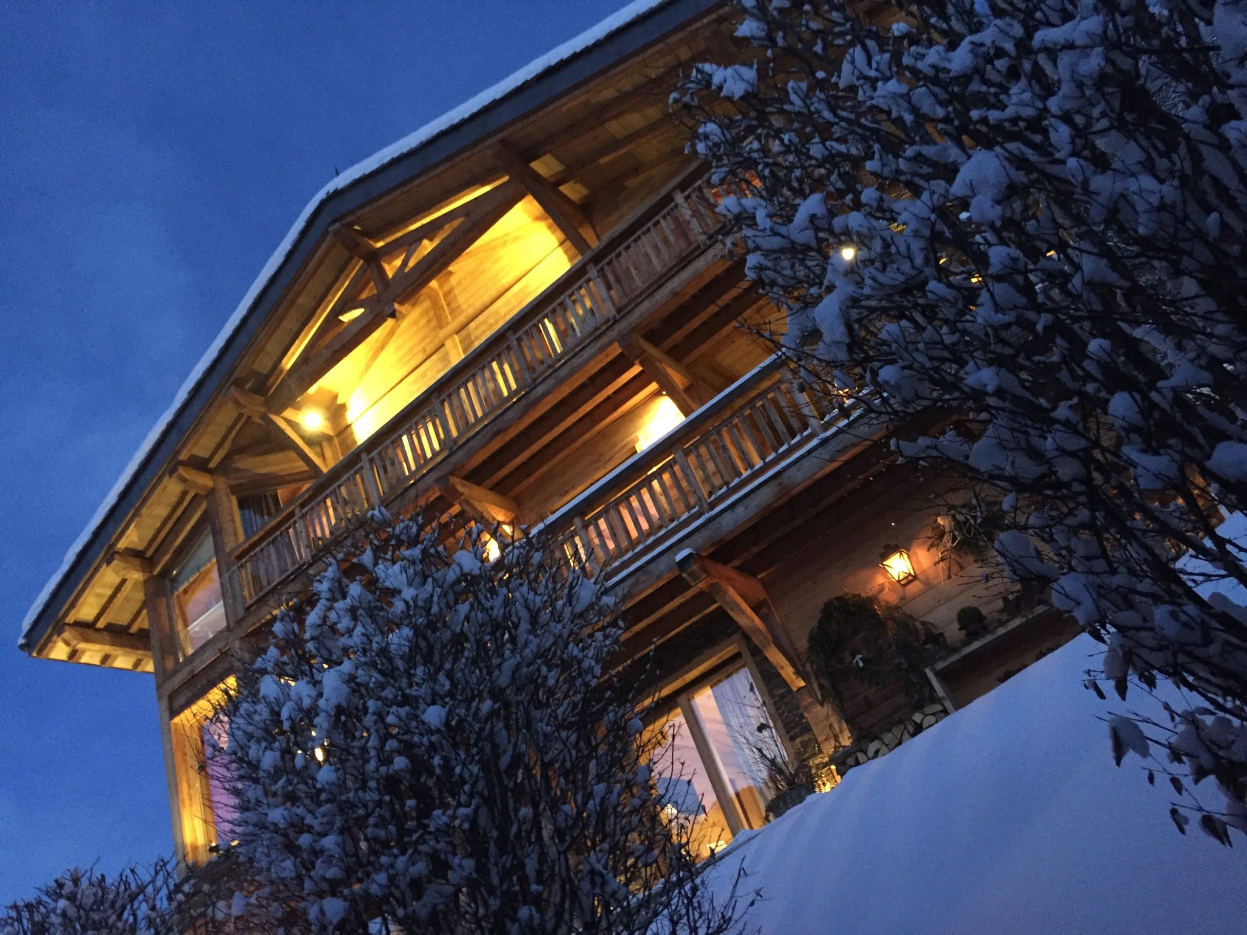 Chalet Joyau des neiges illuminé location hiver Châtel