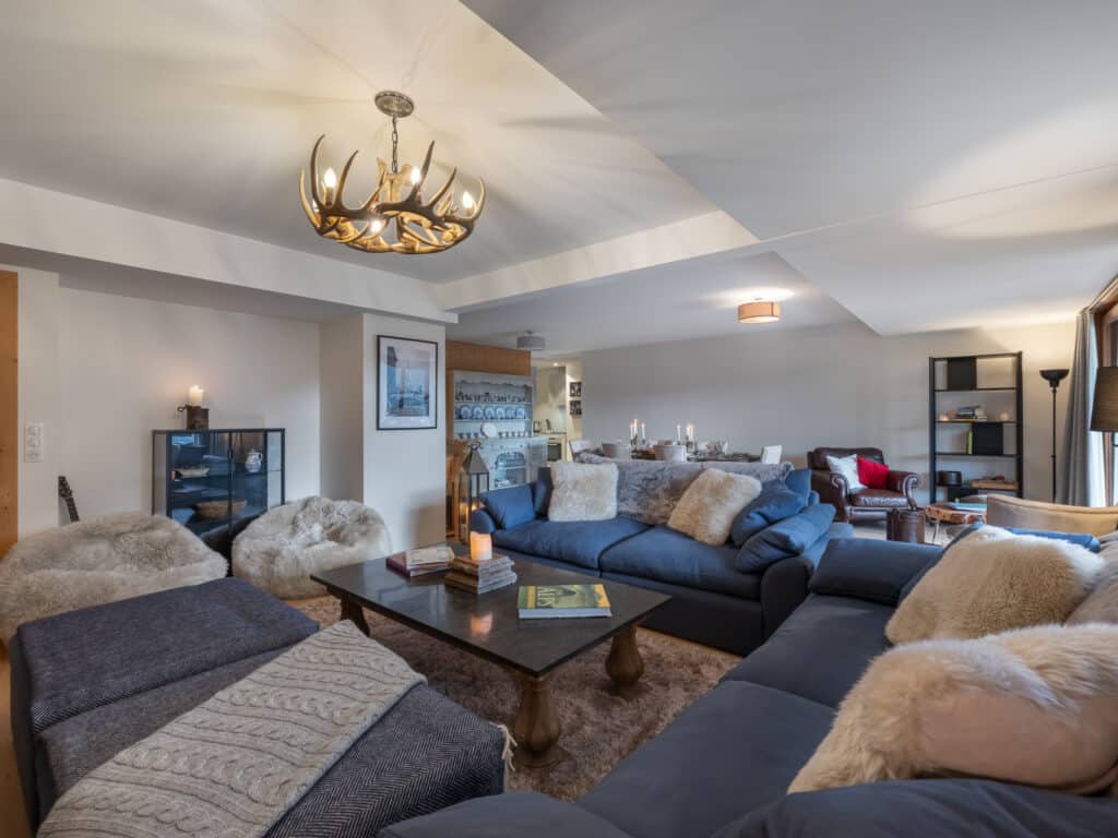 rental apartment luxury chatel 6people pièce à vivre canapés Châtel